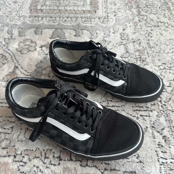 Custom Old Skool Vans - Picture 1 of 4